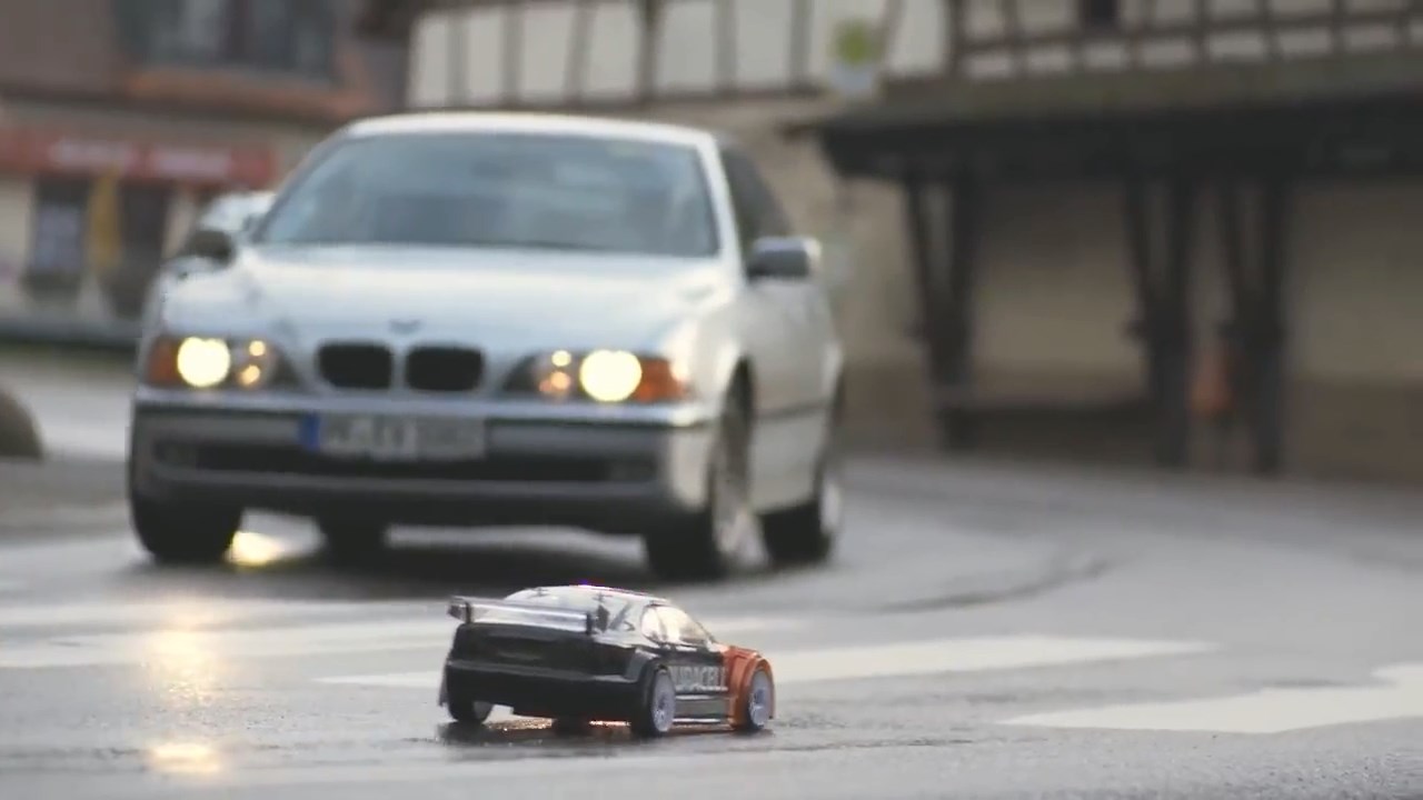 Duracell tek bir şarjla 106 km gidebilen oyuncak arabayla dünya rekoru kırdı